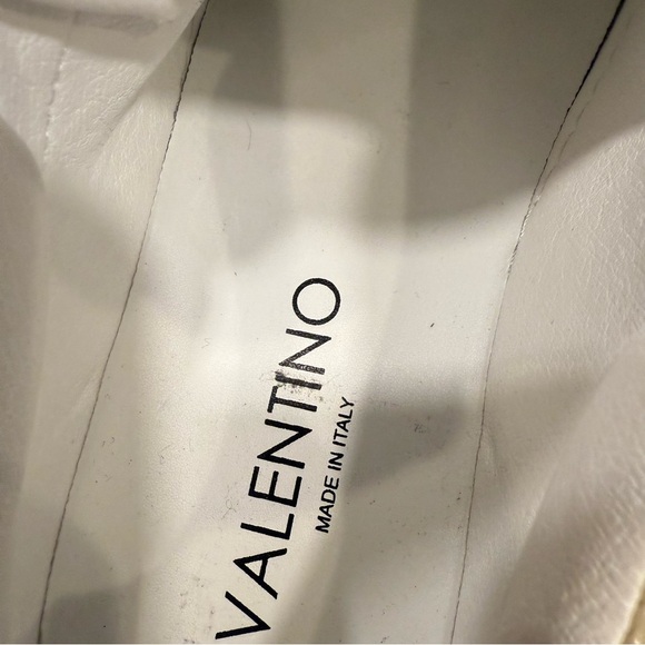 Valentino By Mario Valentino Fresia White Leather Sneaker Women's Sz 8 NEW - Picture 10 of 16